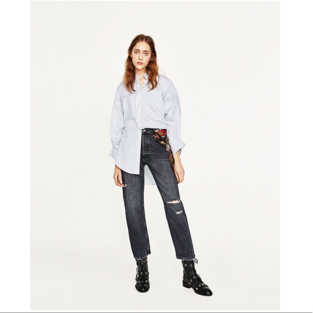 HIGH RISE JEANS WITH PRINTED SCRAF